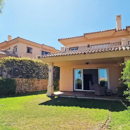 House 31 With Garden & Pool Los Flamencos, Mijas-2